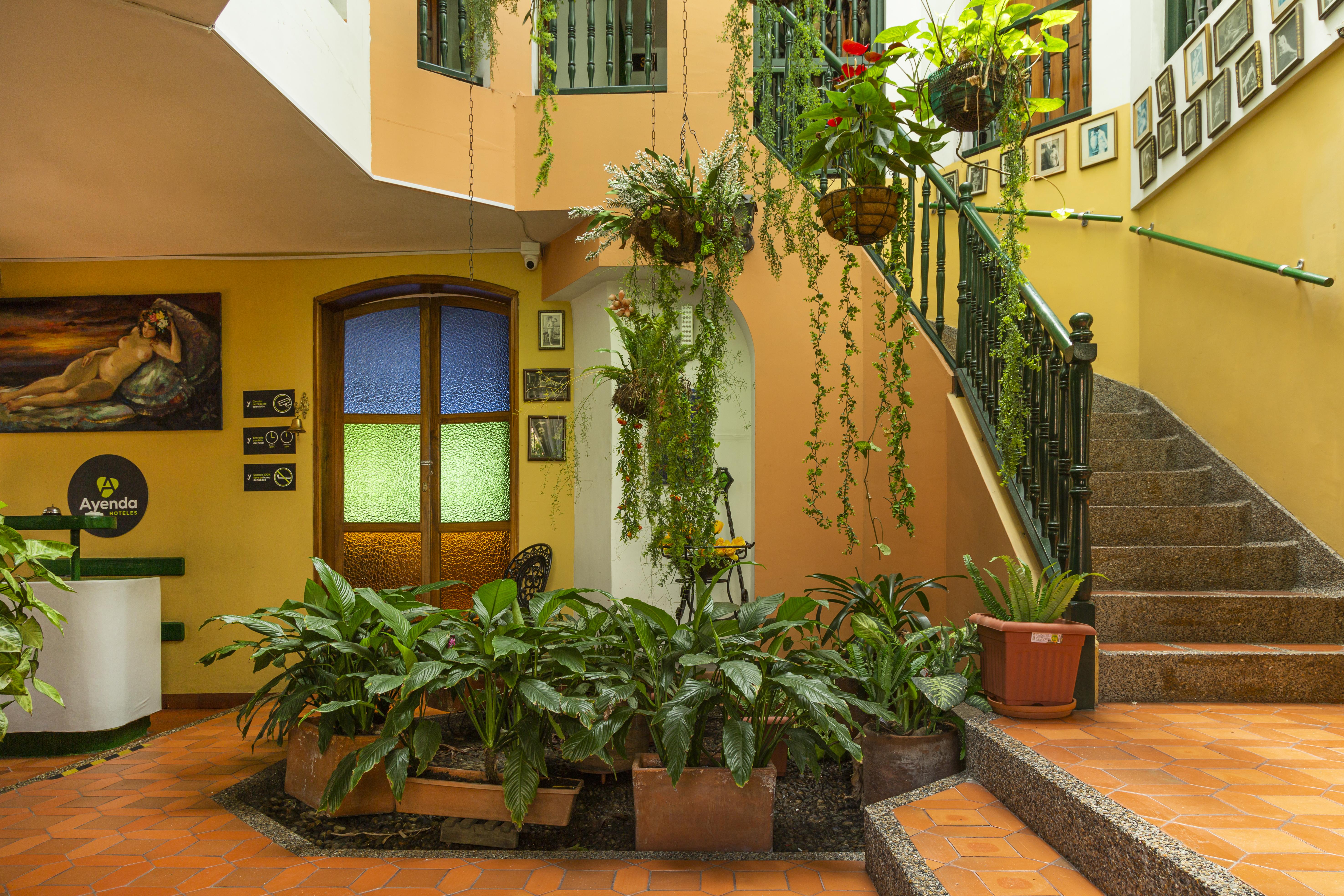 Hotel Ayenda Habana Vieja 1221 Medellín Exterior foto